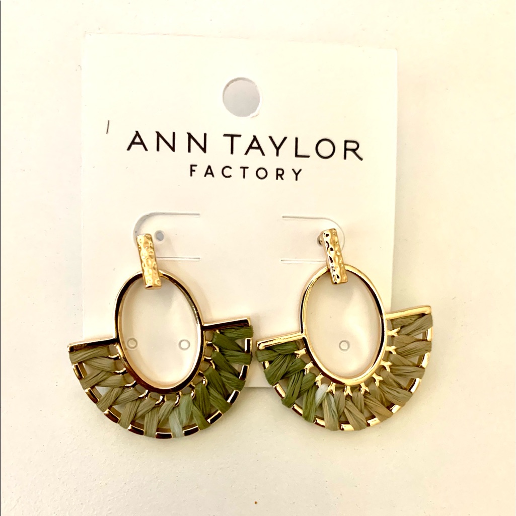 Wrapped Straw Fashion Earrings